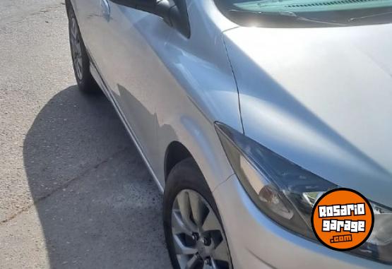 Autos - Chevrolet Onix Joy Black 2021 Nafta 75000Km - En Venta