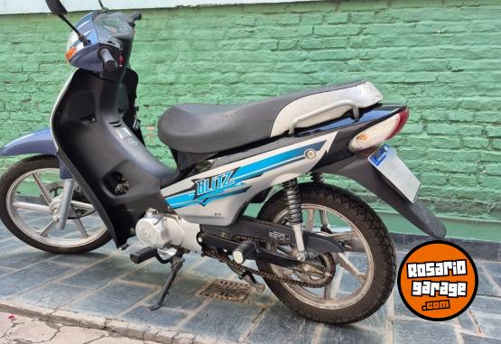 Motos - Motomel BLITZ 110 2023 Nafta 4406Km - En Venta