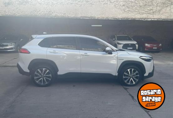 Autos - Toyota COROLLA CROSS 2021 Electrico / Hibrido 26000Km - En Venta