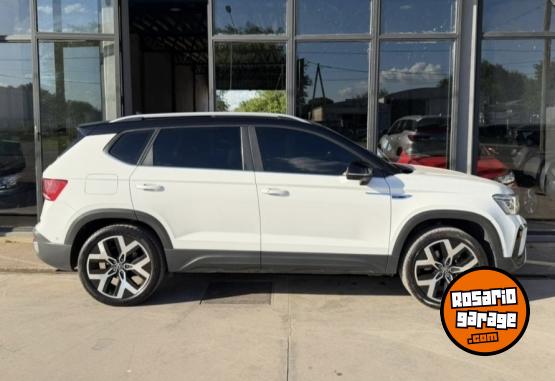 Autos - Volkswagen Taos highline 2024 Nafta 36000Km - En Venta