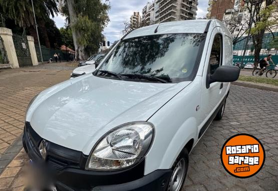 Utilitarios - Renault Kangoo 2016 GNC 120000Km - En Venta