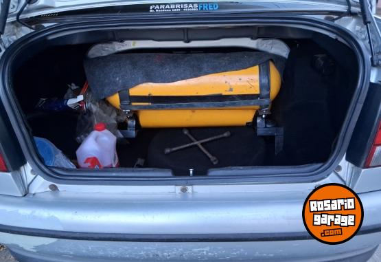 Autos - Volkswagen Polo classic 1.6 1998 Nafta 200000Km - En Venta