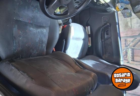 Autos - Volkswagen Polo classic 1.6 1998 Nafta 200000Km - En Venta