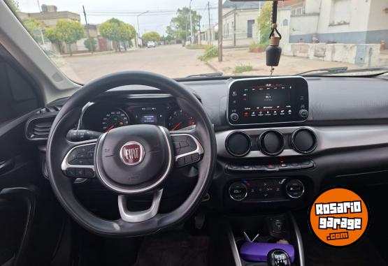 Autos - Fiat Cronos, pack conectividad 2020 Nafta 62000Km - En Venta