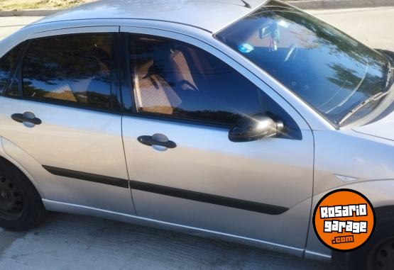 Autos - Ford Focus 2004 GNC 224000Km - En Venta