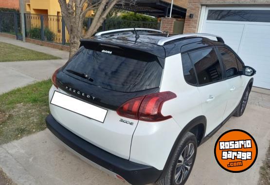 Autos - Peugeot 2008 2023 Nafta 34000Km - En Venta