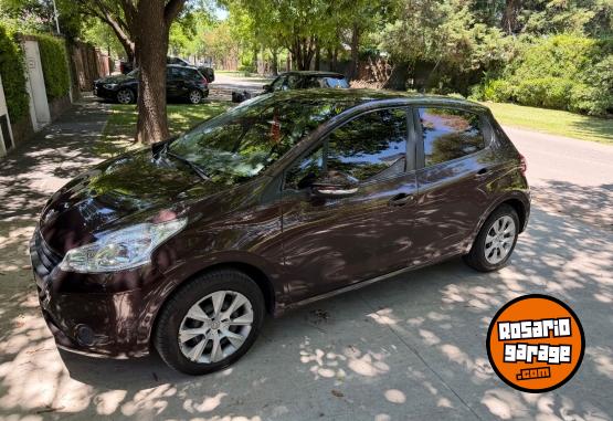 Autos - Peugeot 208 Active 2013 Nafta 105000Km - En Venta