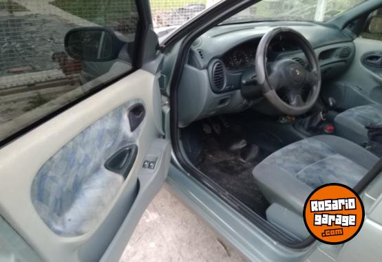 Autos - Renault Megane 1998 Nafta 250000Km - En Venta