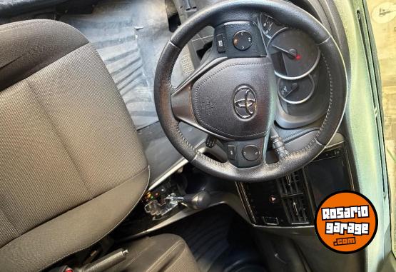 Autos - Toyota Yaris XLS 2022 Nafta 38000Km - En Venta