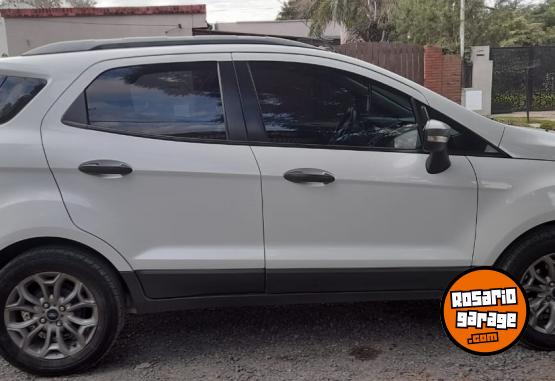 Autos - Ford Eco sport. Freestyle. 1.6 2016 GNC 152000Km - En Venta