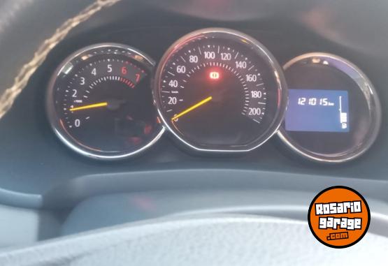 Autos - Renault Logan 2016 GNC 120000Km - En Venta