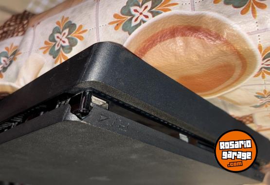 Otros - Play station 4 slim 1Tb con 3 juegos físicos y 2 yosticks - En Venta