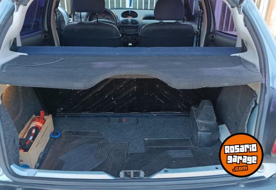 Autos - Peugeot 206 2002 Diesel 224000Km - En Venta