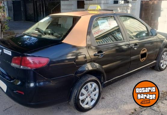 Autos - Fiat SIENA 2017 GNC 410000Km - En Venta