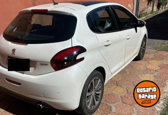 Autos - Peugeot 208 1.6 feline 2018 Nafta 82600Km - En Venta