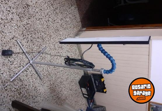 Herramientas - Lámpara de pie p/sacabollos y granizo(12v/220v). - En Venta