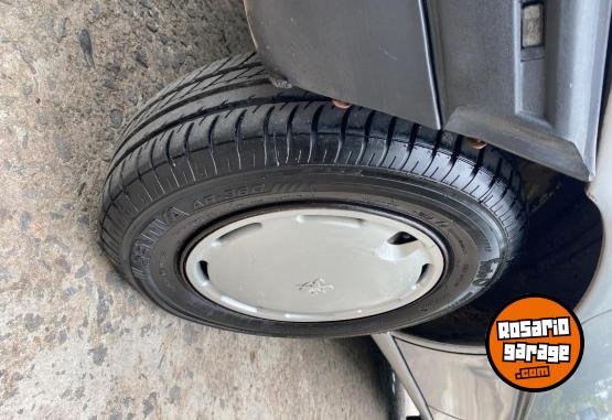 Autos - Peugeot 205 1998 Diesel 111111Km - En Venta