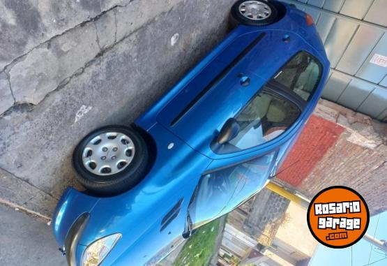 Autos - Peugeot 206 2005 Diesel 180000Km - En Venta