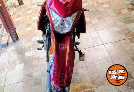 Motos - Zanella ZR 250 2025 Nafta 4000Km - En Venta