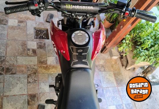 Motos - Zanella ZR 250 2025 Nafta 4000Km - En Venta