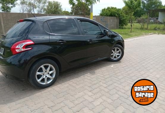 Autos - Peugeot 208 allure 2015 GNC 108000Km - En Venta