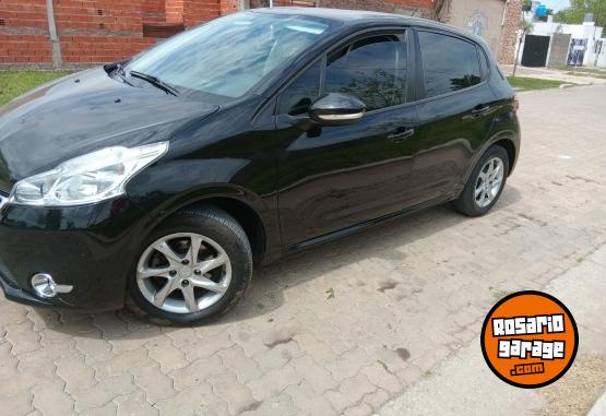 Autos - Peugeot 208 allure 2015 GNC 108000Km - En Venta