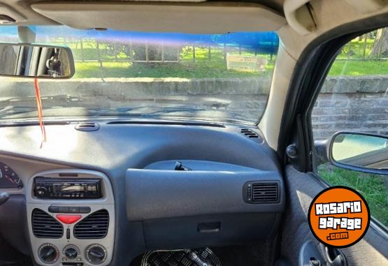 Autos - Fiat Palio 1.3 Fire full 2005 Nafta 180000Km - En Venta