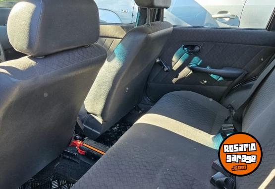 Autos - Fiat Palio 1.3 Fire full 2005 Nafta 180000Km - En Venta