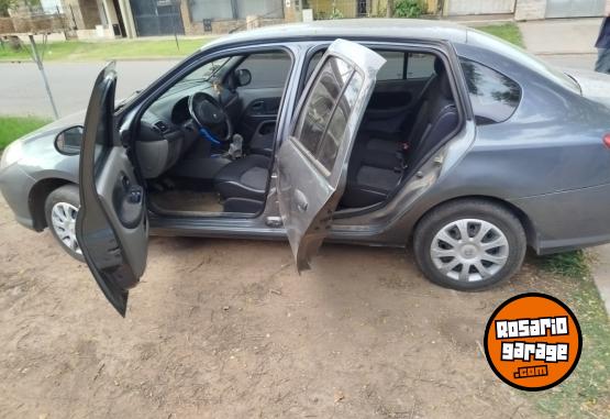 Autos - Renault Symbol 2013 Nafta 115000Km - En Venta