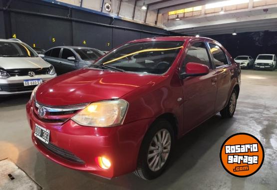 Autos - Toyota Etios XLS 1.5 M/T 2014 Nafta 122000Km - En Venta