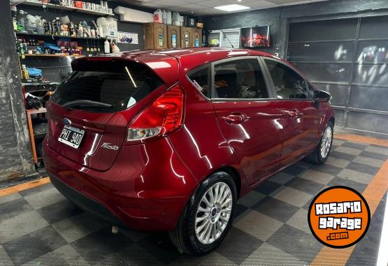 Autos - Ford kinetic 2015 Nafta 125000Km - En Venta