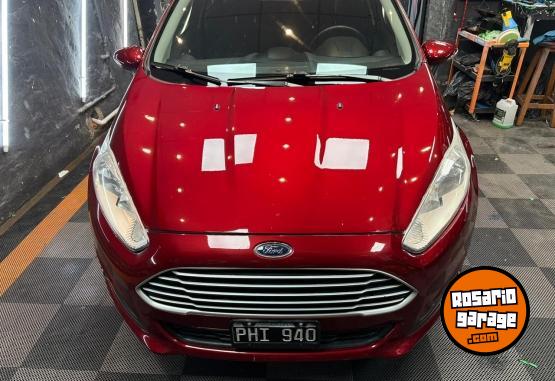 Autos - Ford kinetic 2015 Nafta 125000Km - En Venta