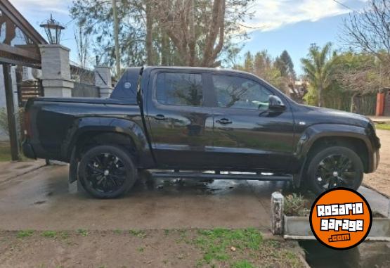 Camionetas - Volkswagen Amarok.black style 2023 Diesel 5000Km - En Venta