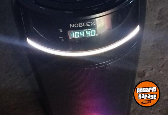 Electrónica - Bafle parlante torre Noblex - En Venta