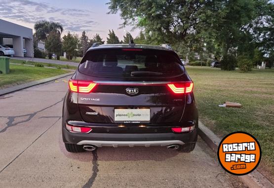 Camionetas - Kia SPORTAGE GT TUCSON KUGA 2018 Diesel 210000Km - En Venta