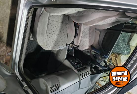 Autos - Volkswagen Gol country 2003 Nafta 180000Km - En Venta