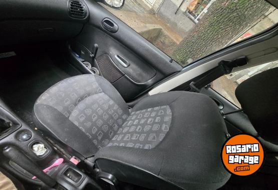 Autos - Peugeot Peugeot 206 2006 Diesel 237000Km - En Venta