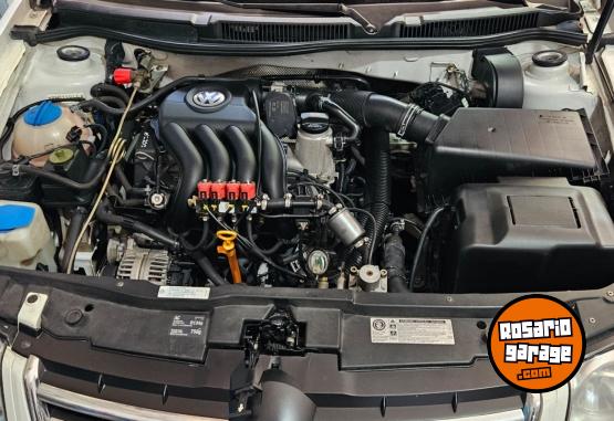 Autos - Volkswagen Bora 2011 GNC 185000Km - En Venta