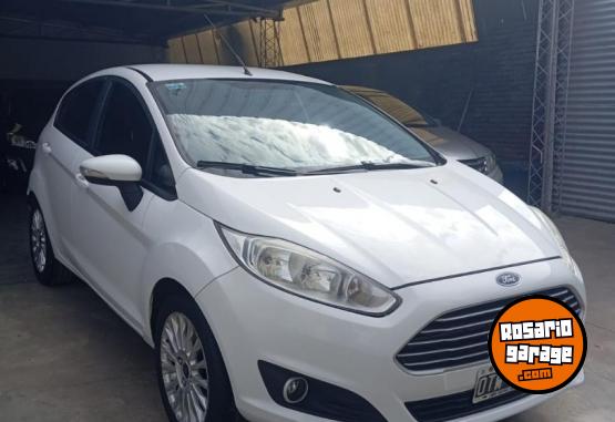 Autos - Ford Fiesta Kinetic SE 2015 Nafta 164000Km - En Venta
