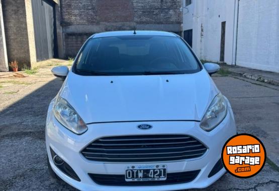 Autos - Ford Fiesta Kinetic SE 2015 Nafta 164000Km - En Venta