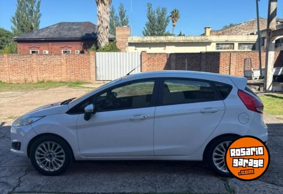 Autos - Ford Fiesta Kinetic SE 2015 Nafta 164000Km - En Venta