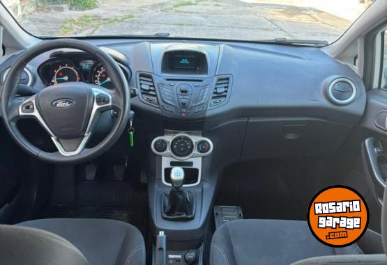 Autos - Ford Fiesta Kinetic SE 2015 Nafta 164000Km - En Venta
