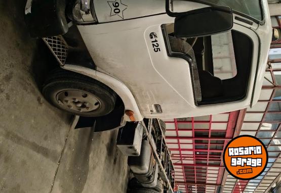 Camiones y Gr�as - LIQUIDO CAMION DFM 1063 - En Venta