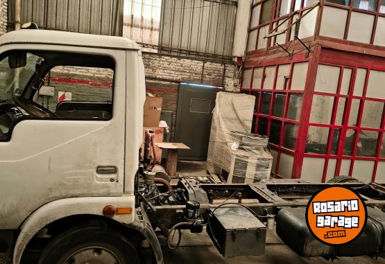 Camiones y Gr�as - LIQUIDO CAMION DFM 1063 - En Venta