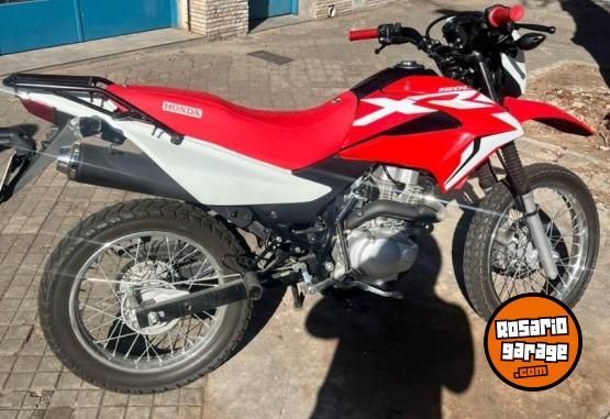 Motos - Honda XR 2024 Nafta 4000Km - En Venta