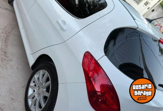 Autos - Peugeot 308 2012 Nafta 108000Km - En Venta