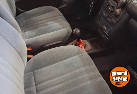 Autos - Chevrolet Sedan 1998 Diesel 180Km - En Venta