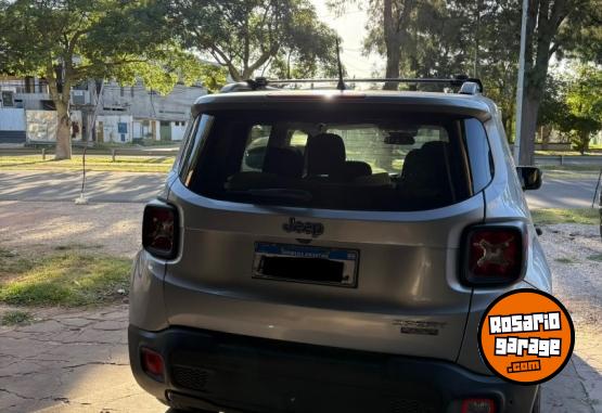 Camionetas - Jeep Renegade,compass,kicks 2016 GNC 120000Km - En Venta
