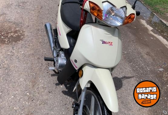 Motos - Motomel blitz 110 full 2023 Nafta 12000Km - En Venta