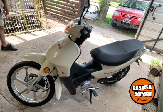 Motos - Motomel blitz 110 full 2023 Nafta 12000Km - En Venta